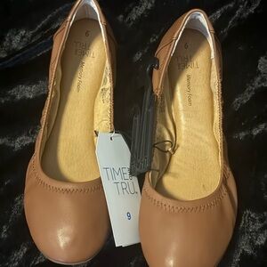 Time and Tru Women's Brown Ballet Flats